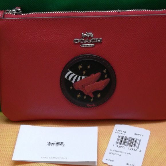 New Authentic Coach Zipper Wristlet Red